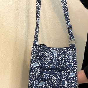 Vera Bradley Crossbody Adjustable strap